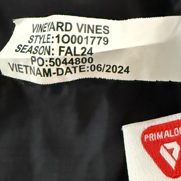 Vineyard Vines Lightweight Puffer Winter Jacket - Picture 2 of 4